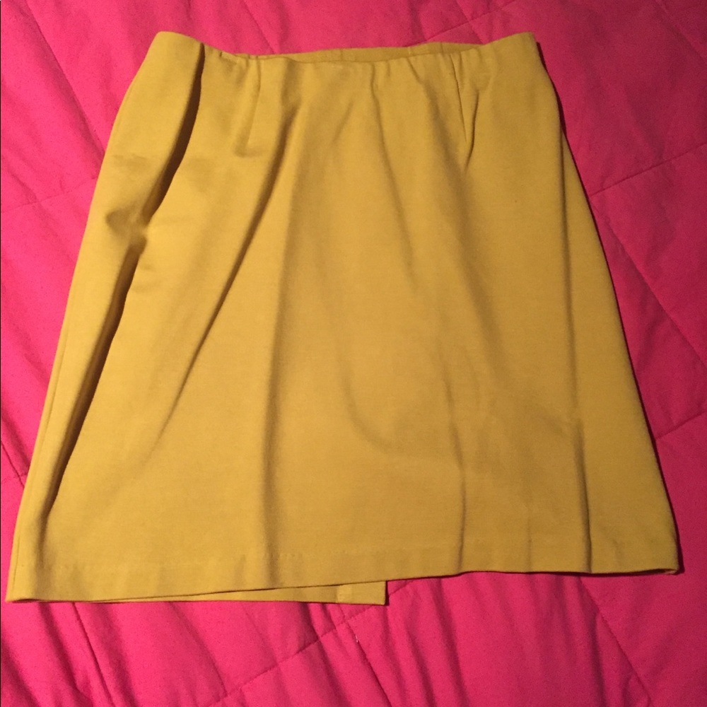 Golden yellow/ Chartreuse skirt